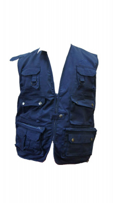  Multi-pocket vest